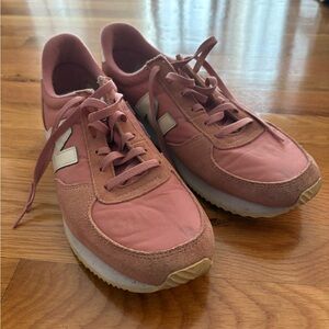 New Balance Women's Rose Sneakers